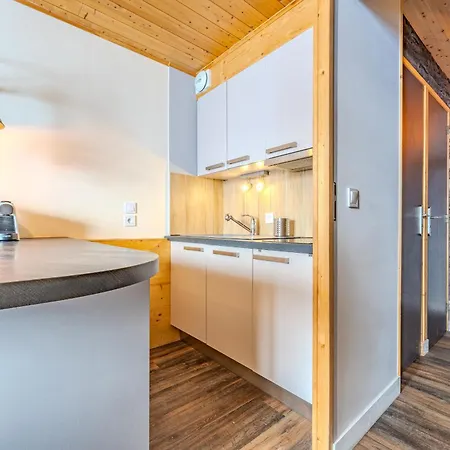 Апартаменты Cosy 5 Persons / In Out