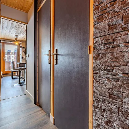 Апартаменты Cosy 5 Persons / In Out *
