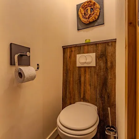 Апартаменты Cosy 5 Persons / In Out